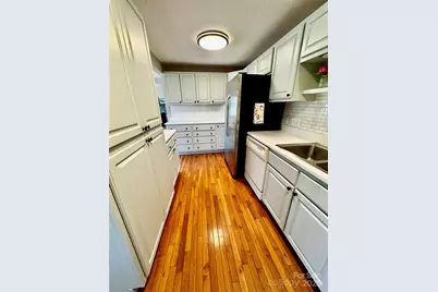 145 Townhouse Drive, Burnsville, NC 28714 - Photo 12