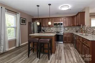 1135 Valley St, Statesville, NC 28677 - Photo 12