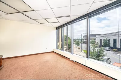 200 1st Avenue NW, Hickory, NC 28601 - Photo 20