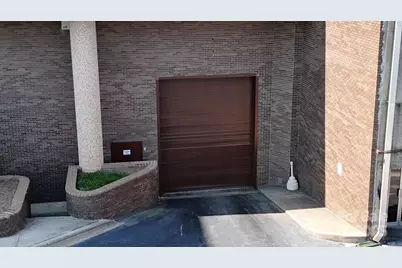 200 1st Avenue NW, Hickory, NC 28601 - Photo 8