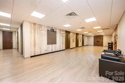 200 1st Avenue NW, Hickory, NC 28601 - Photo 16