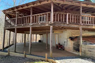 898 Burnt Gin Rd, Gaffney, SC 29340 - Photo 8