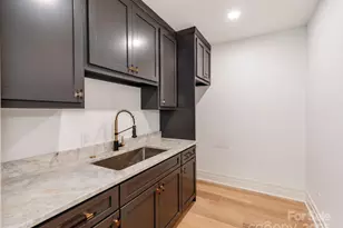 1417 S Wendover Rd, Charlotte, NC 28211 - Photo 14