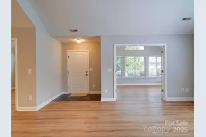4754 Polo Gate Boulevard, Charlotte, NC 28216 - Photo 8