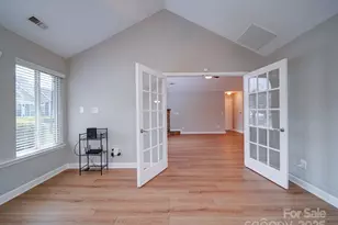 4754 Polo Gate Boulevard, Charlotte, NC 28216 - Photo 12