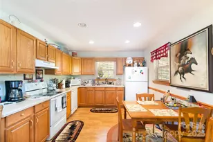 215 Honeysuckle Ln, Sylva, NC 28779 - Photo 6