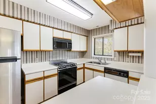 38 Bunker Ct, Caswell Beach, NC 28465 - Photo 18