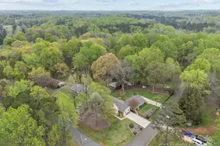 2600 Gemway Dr, Charlotte, NC 28216 - Photo 16