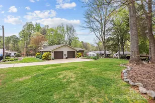 2600 Gemway Dr, Charlotte, NC 28216 - Photo 8