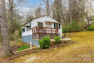 114 Cragmont Rd, Black Mountain, NC 28711 - Photo 2