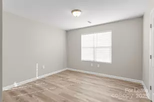 3146 Baroda Ln, Charlotte, NC 28269 - Photo 2