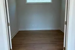 4185 Crk Brg Cir, Charlotte, NC 28213 - Photo 8