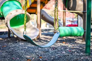 7234 Rose Terrace Ct, Charlotte, NC 28215 - Photo 12