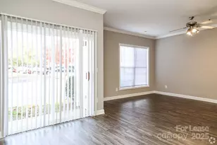 7234 Rose Terrace Ct, Charlotte, NC 28215 - Photo 6