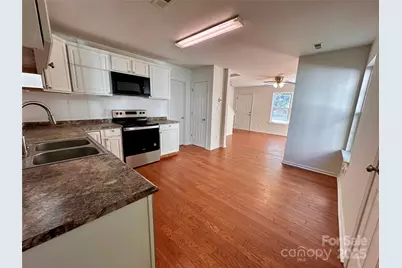 4927 Curtiswood Drive, Charlotte, NC 28213 - Photo 12