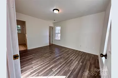 4927 Curtiswood Drive, Charlotte, NC 28213 - Photo 14