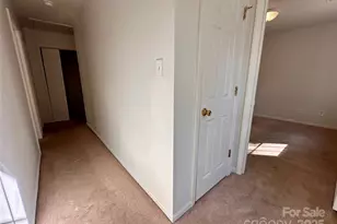 4927 Curtiswood Dr, Charlotte, NC 28213 - Photo 36