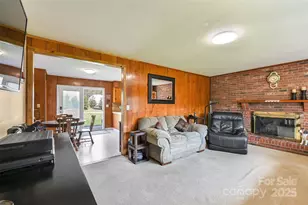 29 Delta Dr, Hendersonville, NC 28792 - Photo 10