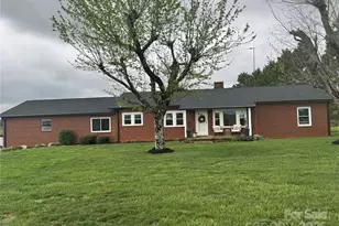 5373 Nc Hwy 16 Hwy N, Taylorsville, NC 28681 - Photo 2