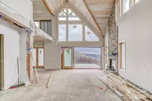 475 Dancing Bear Dr, Hendersonville, NC 28792 - Photo 4