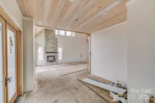 475 Dancing Bear Dr, Hendersonville, NC 28792 - Photo 8