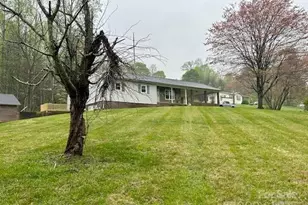 1375 Bradford Mountain Rd, Lenoir, NC 28645 - Photo 2