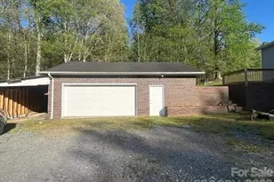 1375 Bradford Mountain Rd, Lenoir, NC 28645 - Photo 6