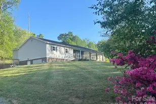 1375 Bradford Mountain Rd, Lenoir, NC 28645 - Photo 2