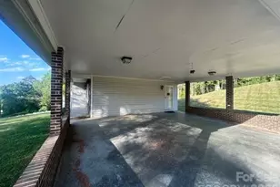 1375 Bradford Mountain Rd, Lenoir, NC 28645 - Photo 4