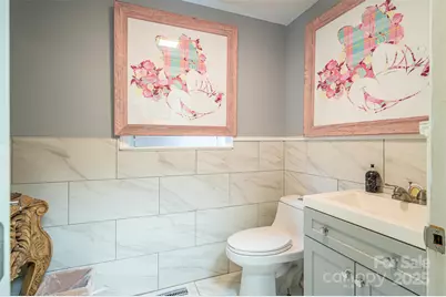 220 S Broad Street, Gastonia, NC 28054 - Photo 24
