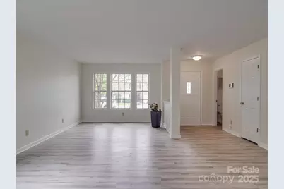 3227 Deshler Morris Lane, Charlotte, NC 28216 - Photo 4