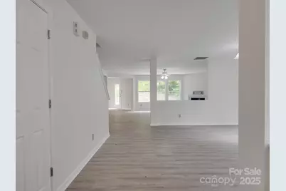 3227 Deshler Morris Lane, Charlotte, NC 28216 - Photo 2