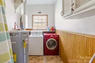 3722/3724 Walnut Creek Rd, Marshall, NC 28753 - Photo 24