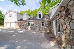 308 E Miller St, Jefferson, SC 29718 - Photo 2