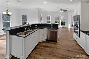 6204 River Birch Dr, Gastonia, NC 28056 - Photo 14