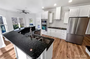 6204 River Birch Dr, Gastonia, NC 28056 - Photo 2