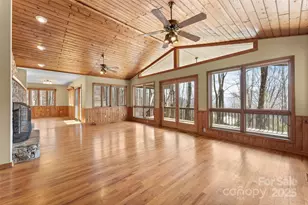 1 Sleepy Hollow Dr, Maggie Valley, NC 28751 - Photo 4