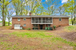 322 S Main St, Shelby, NC 28152 - Photo 6