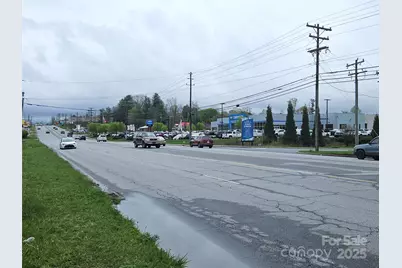 1710 Spartanburg Highway, Hendersonville, NC 28792 - Photo 2