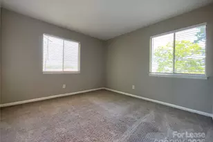 342 Orchard Trace Ln, Charlotte, NC 28213 - Photo 6