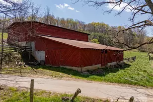 435 Upper Glady Fork Rd, Candler, NC 28715 - Photo 16