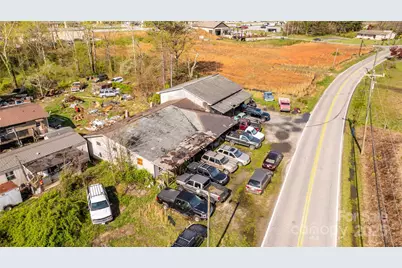 1611 Old Spartanburg Road, Hendersonville, NC 28792 - Photo 10