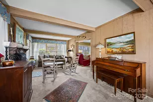 457 Overlook Dr, Spruce Pine, NC 28777 - Photo 2