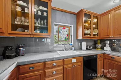 457 Overlook Drive, Spruce Pine, NC 28777 - Photo 14