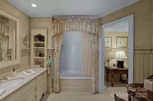 205 W Indrio Rd, Blowing Rock, NC 28605 - Photo 34