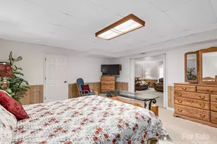 525 Maren Ct, Hendersonville, NC 28739 - Photo 24