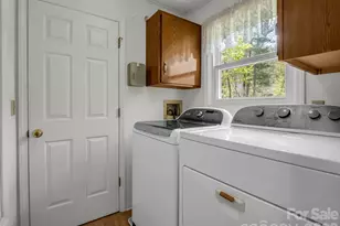 525 Maren Ct, Hendersonville, NC 28739 - Photo 12