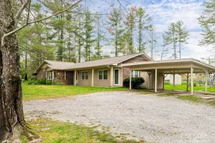 621 Price Rd, Hendersonville, NC 28739 - Photo 18