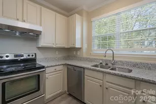 643 Brickdust Ct, Fort Mill, SC 29708 - Photo 10