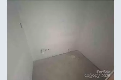 8038 Pawtuckett Road, Charlotte, NC 28214 - Photo 10